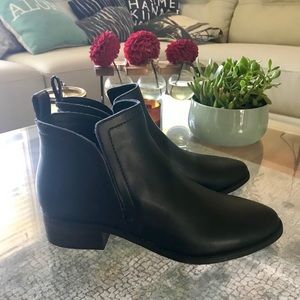Dolce Vita Tivon bootie
